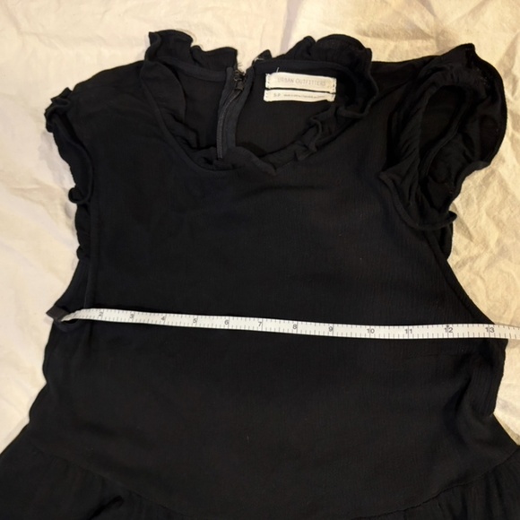 Urban Outfitters dress S, ruffle, black, rayon, pockets, sleeveless, lined - Picture 4 of 13